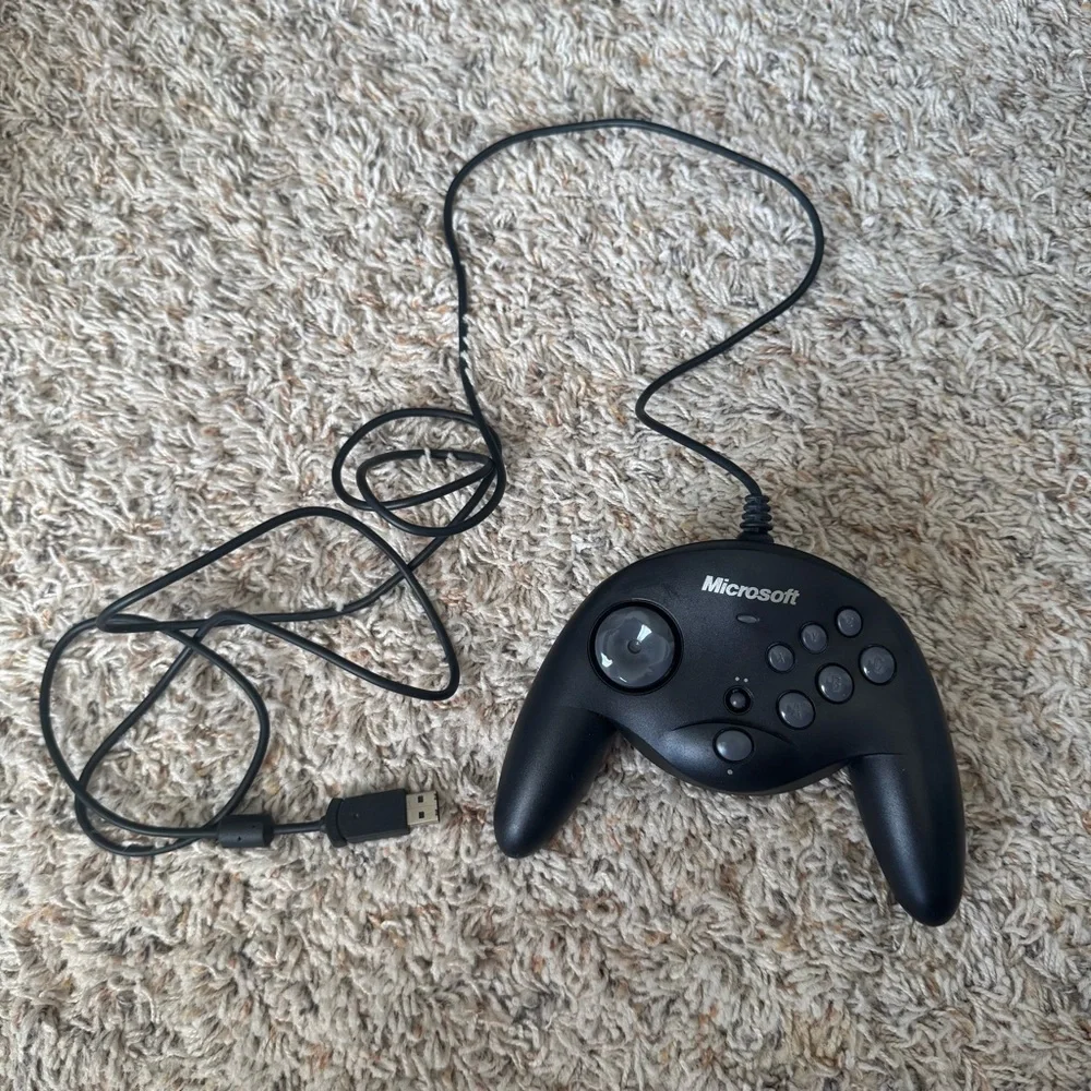 Microsoft - Black SideWinder Gamepad USB Vintage Controller x08-59063
